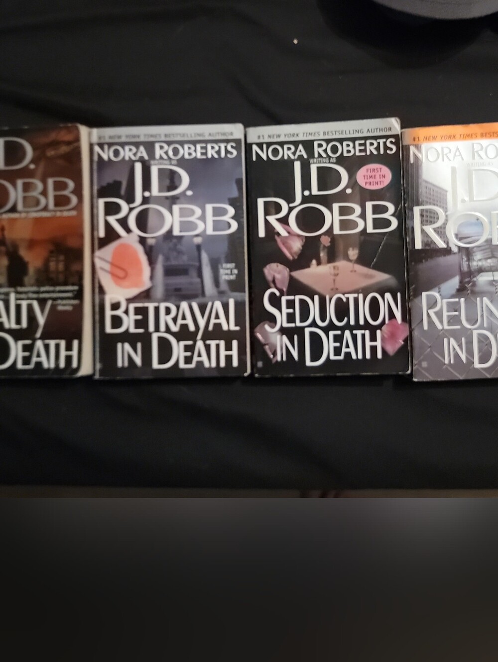 J.D. Robb Nora Roberts Paperback Novel